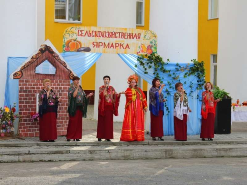 Представление стола на ярмарке