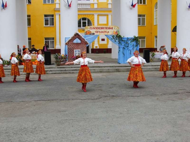 Представление стола на ярмарке