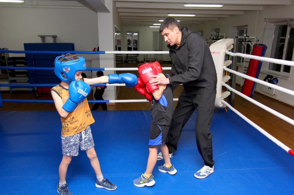 Лучшие школы бокса. Куса школа бокса. Школьный бокс. Школа бокса-8 Ташкент. Бокс для детей в Узбекистане профессионально.