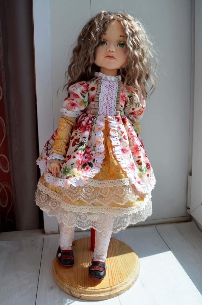 Волоколамские дети сшили необычные куклы‑мотанки для будущих масленичных гуляний