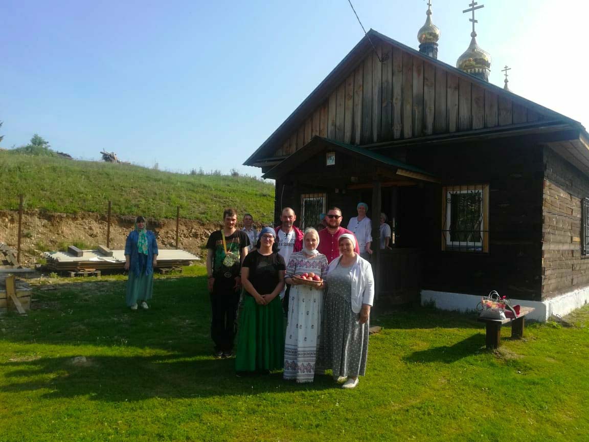 Превращение церкви в сельский клуб